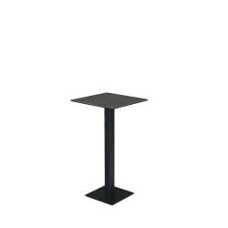 KARACHI -TABLE HAUTE CARRÉE EN 60